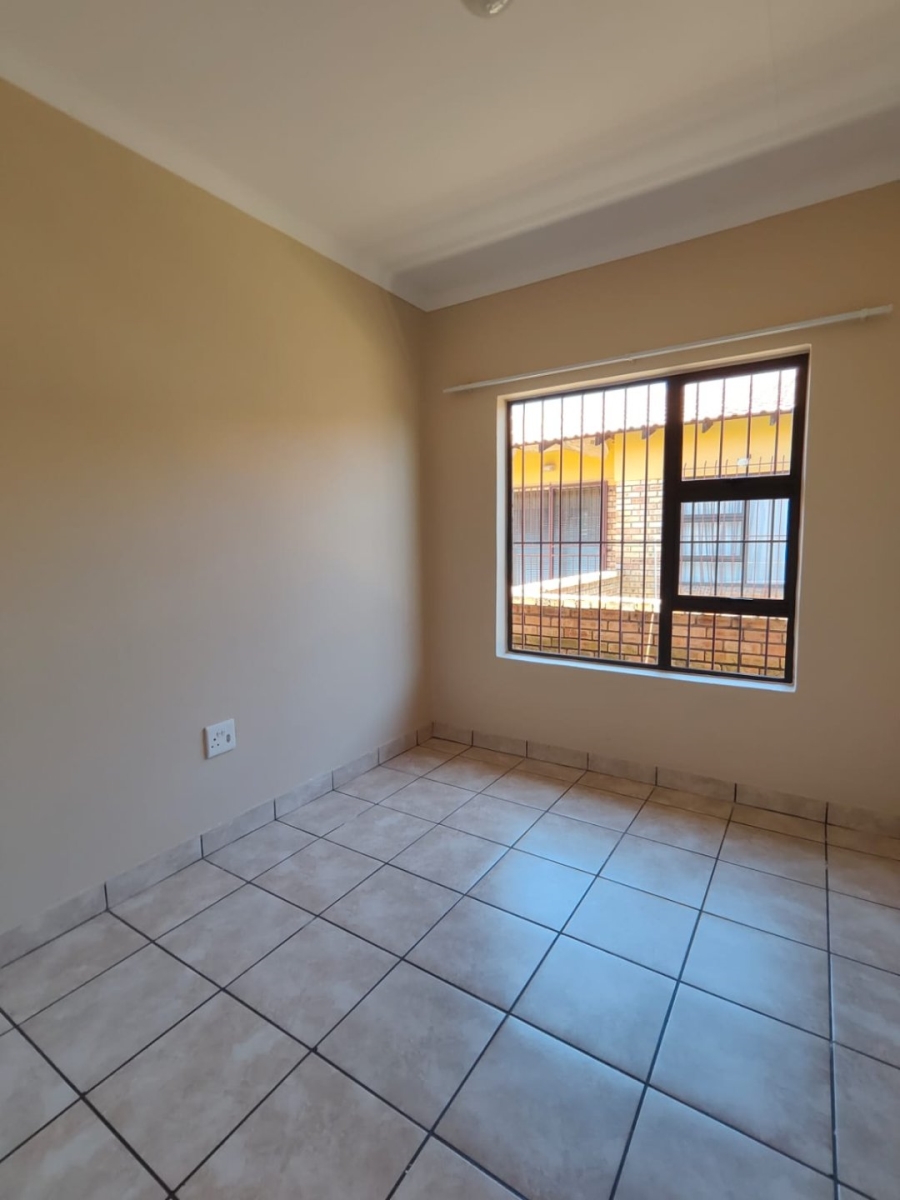 2 Bedroom Property for Sale in Vaalpark Free State